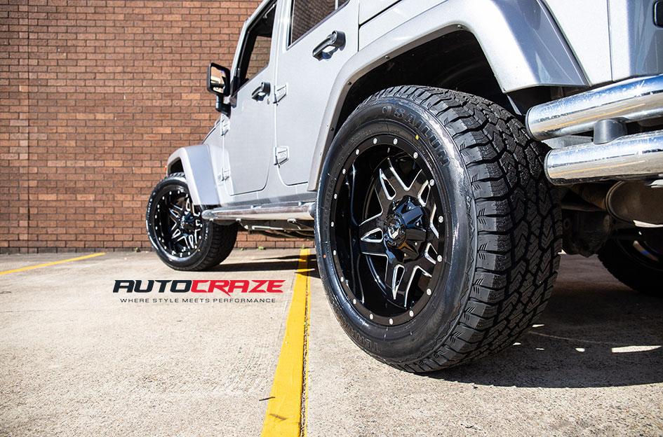 JEEP WRANGLER FULL BLOWN GLOSS BLACK MILLED ACCENTS